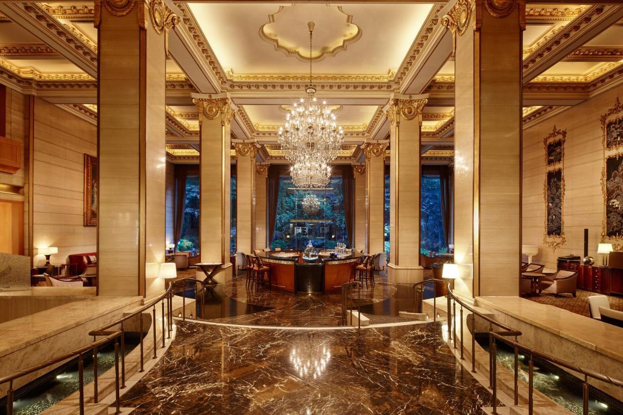 Lotte Hotel Seoel Buitenkant foto The lobby of the hotel